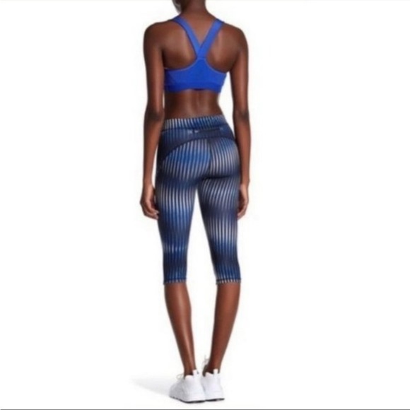 Ivy‎ Park Kaleidoscope Print Mid Capri Leggings Blue Black - Picture 3 of 12